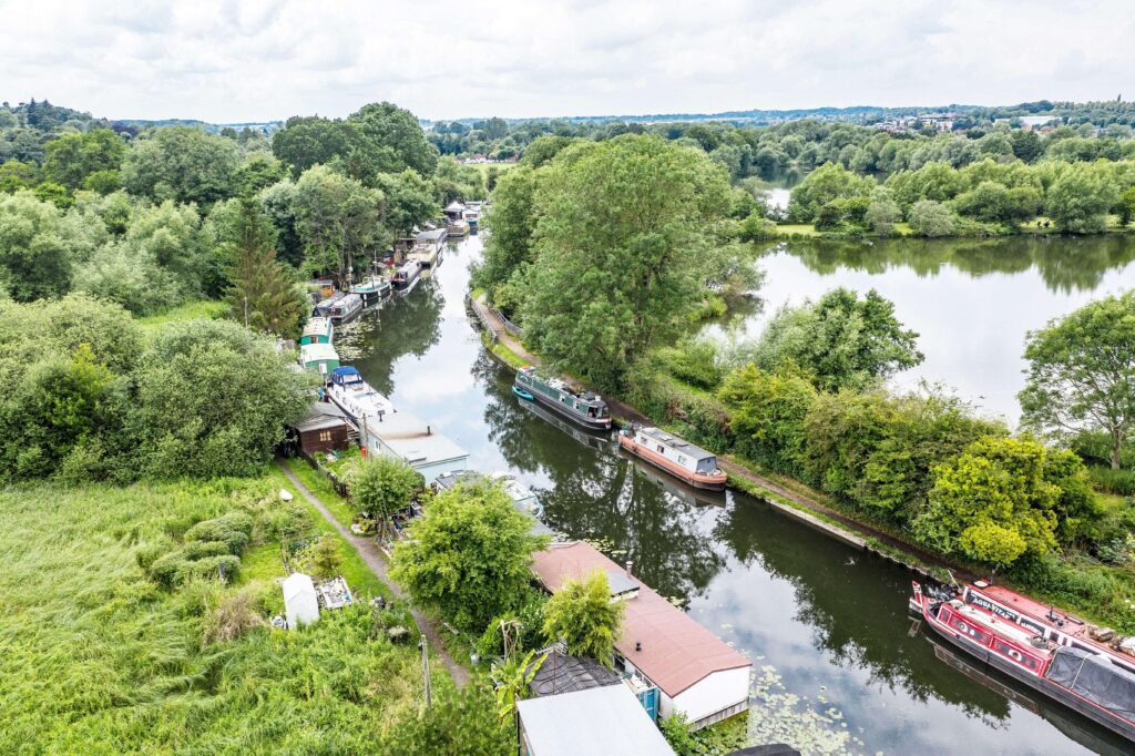 Grand Union Canal near Rickmansworth